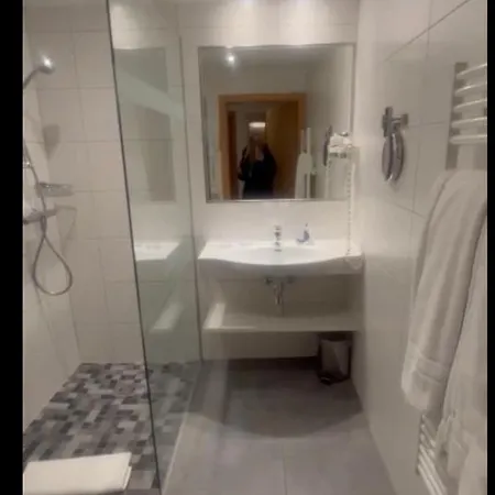 Alpine Apartment- * سخلادميخ